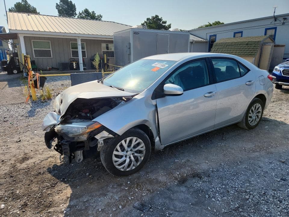 2017 TOYOTA COROLLA LE - 1