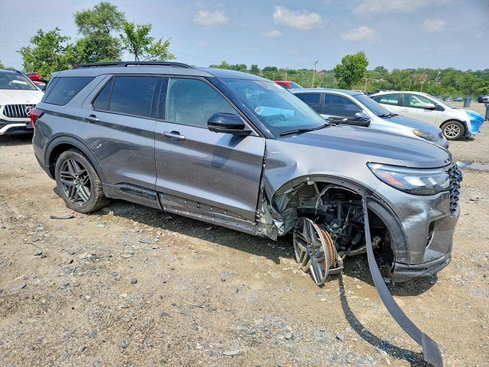 2025 FORD EXPLORER ST-LINE 4