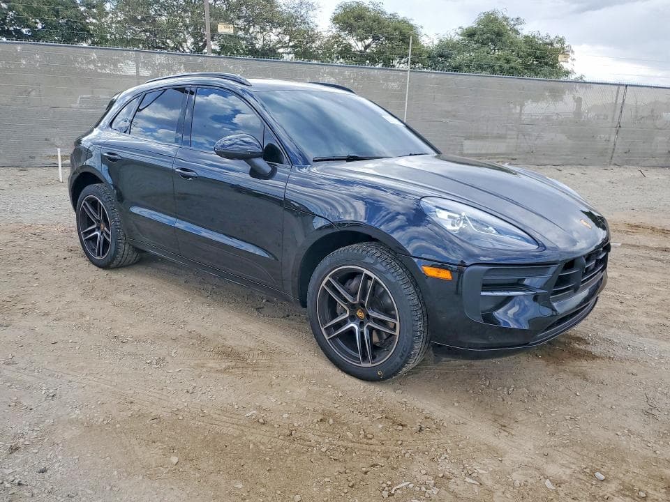 2021 PORSCHE MACAN 4