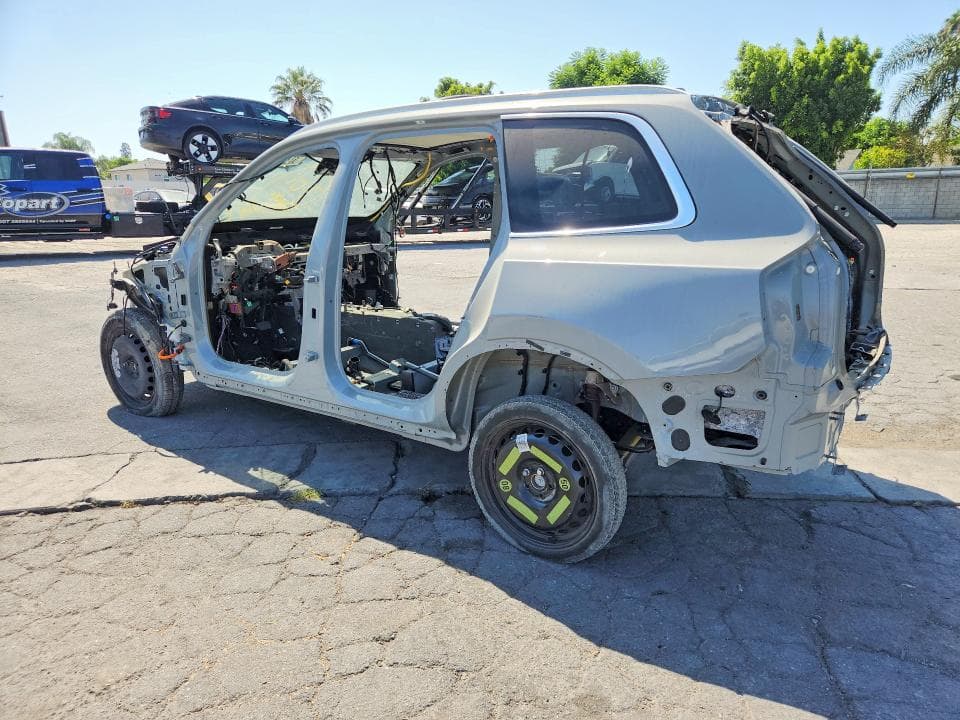 2026 VOLVO XC90 PLUS 2