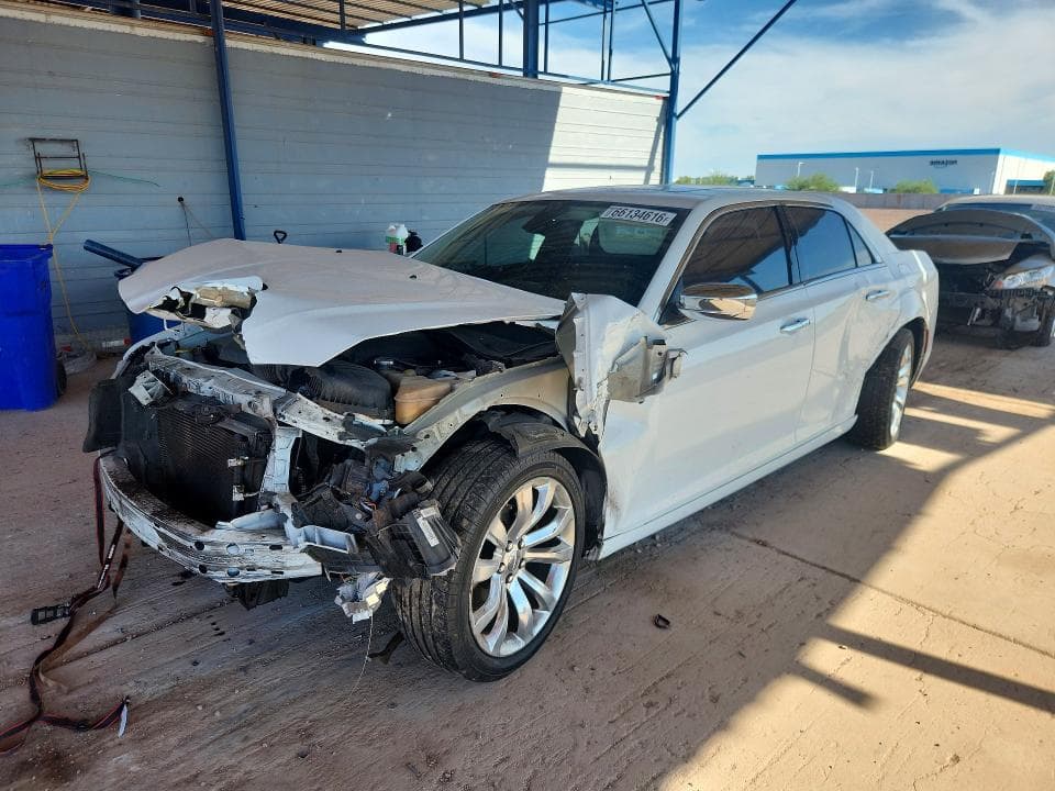 2019 CHRYSLER 300 LIMITED - 1
