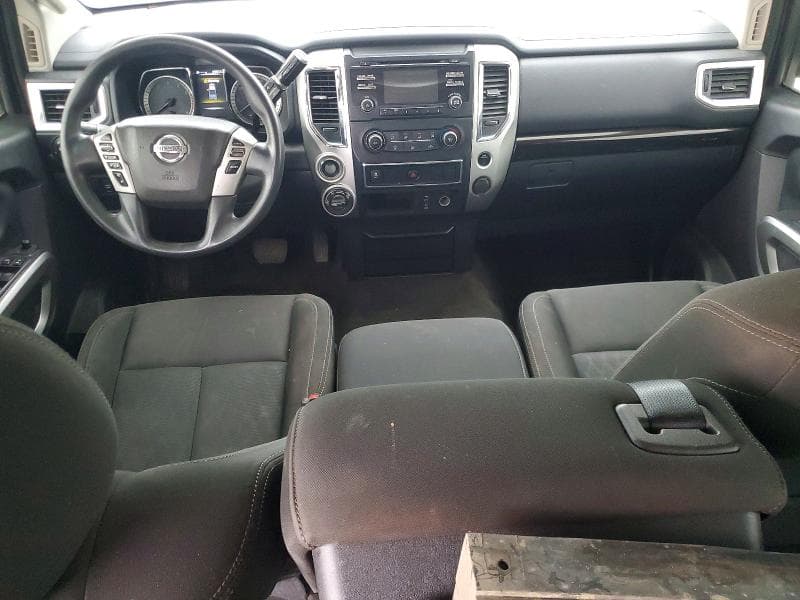 2018 NISSAN TITAN S 8