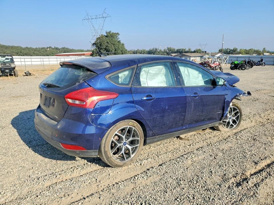 2017 FORD FOCUS SEL 3