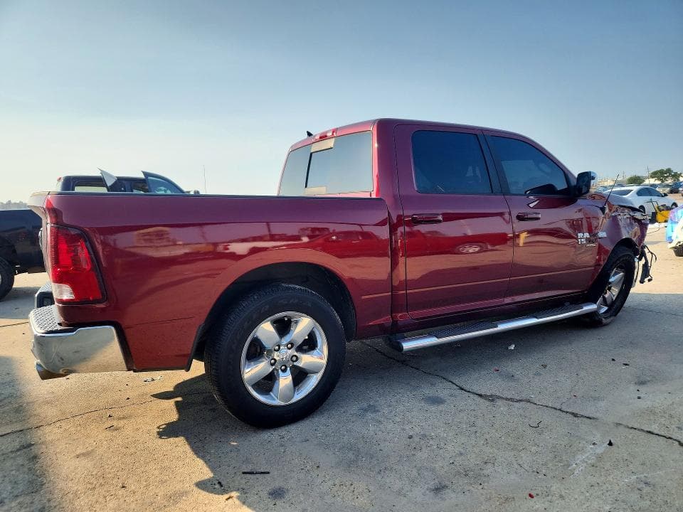 2019 RAM 1500 CLASSIC SLT 3