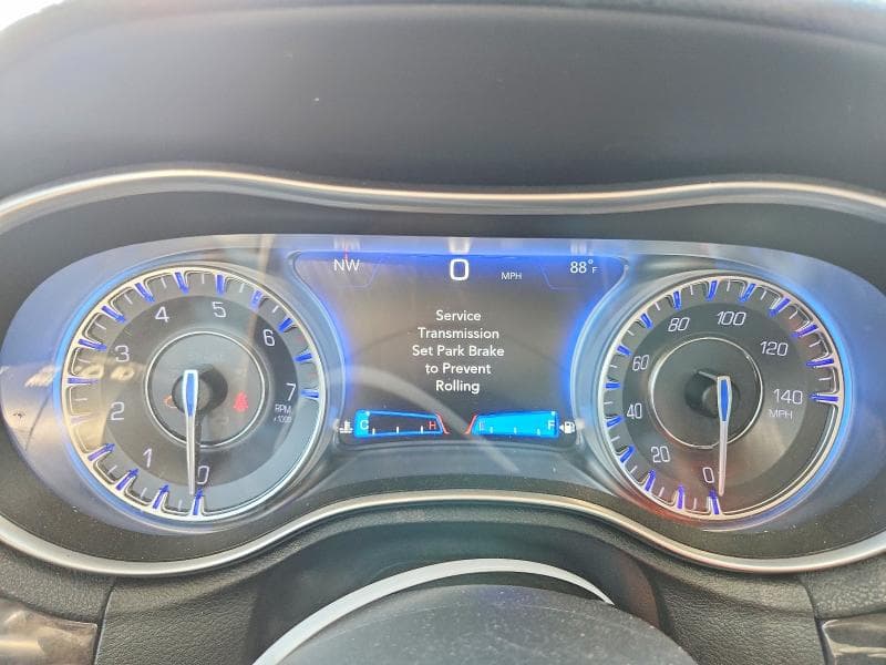 2019 CHRYSLER 300 LIMITED 9