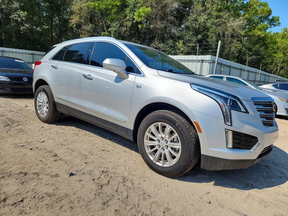 2018 CADILLAC XT5 4