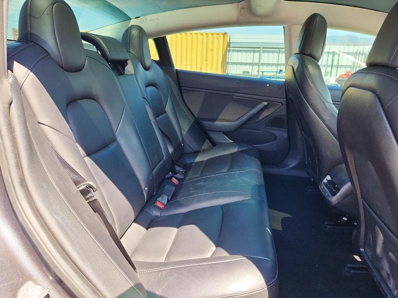 2018 TESLA MODEL 3 10