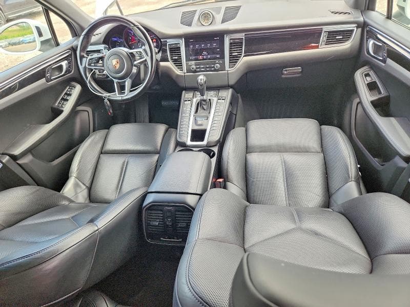 2018 PORSCHE MACAN 8