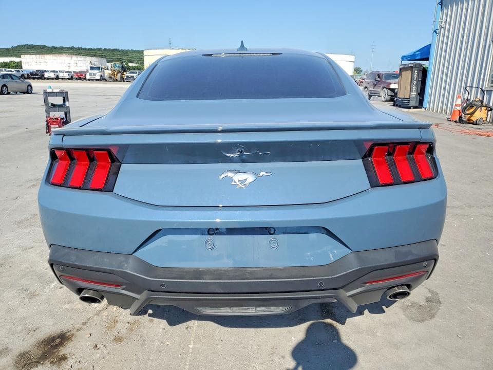 2026 FORD MUSTANG 6