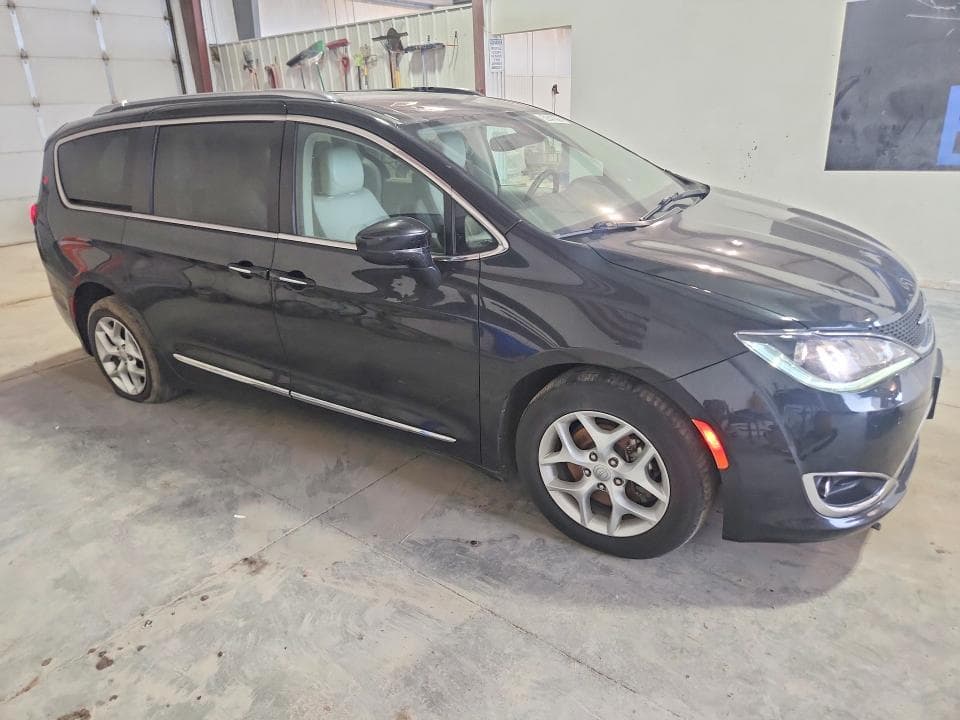2018 CHRYSLER PACIFICA TOURING L PLUS 4