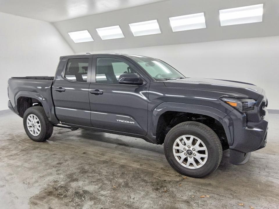 2026 TOYOTA TACOMA SR5 4