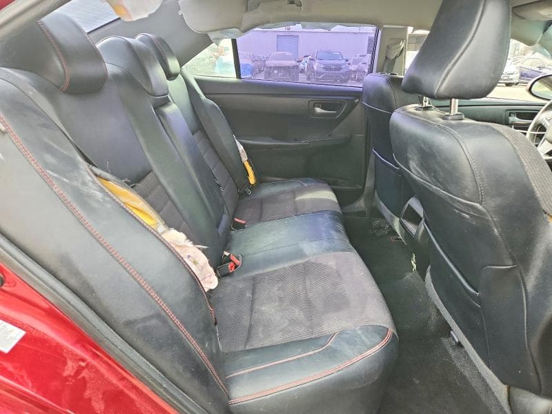 2017 TOYOTA CAMRY SE 10