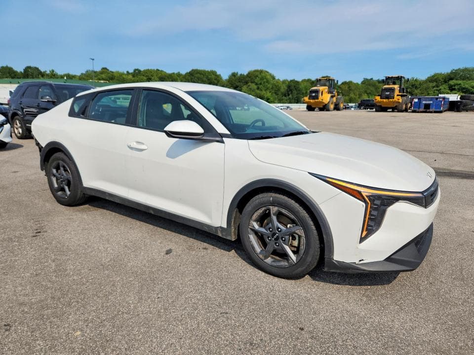 2025 KIA K4 LXS 4