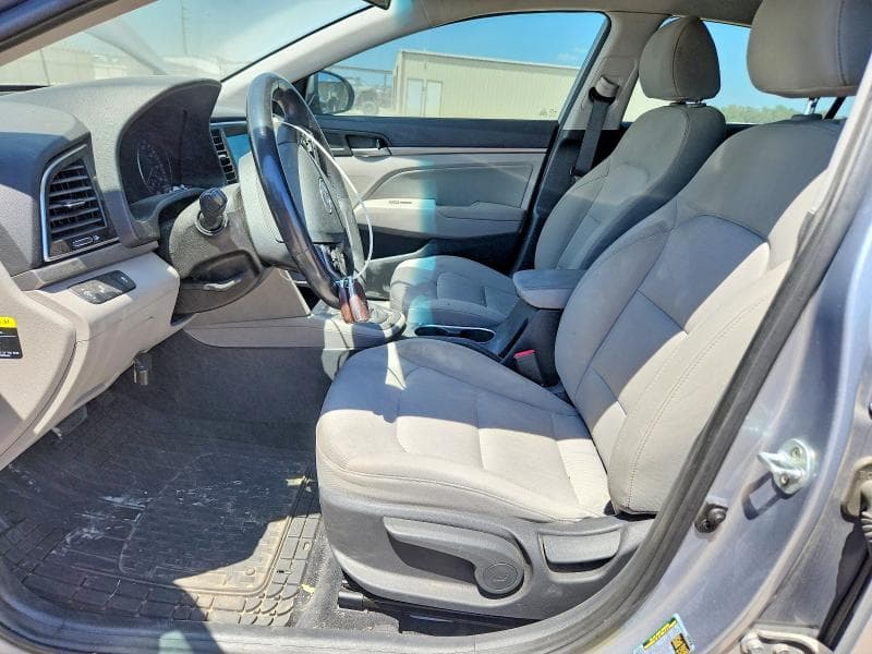 2017 HYUNDAI ELANTRA SE 7