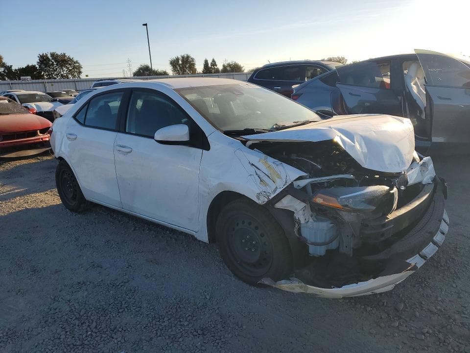 2018 TOYOTA COROLLA LE 4