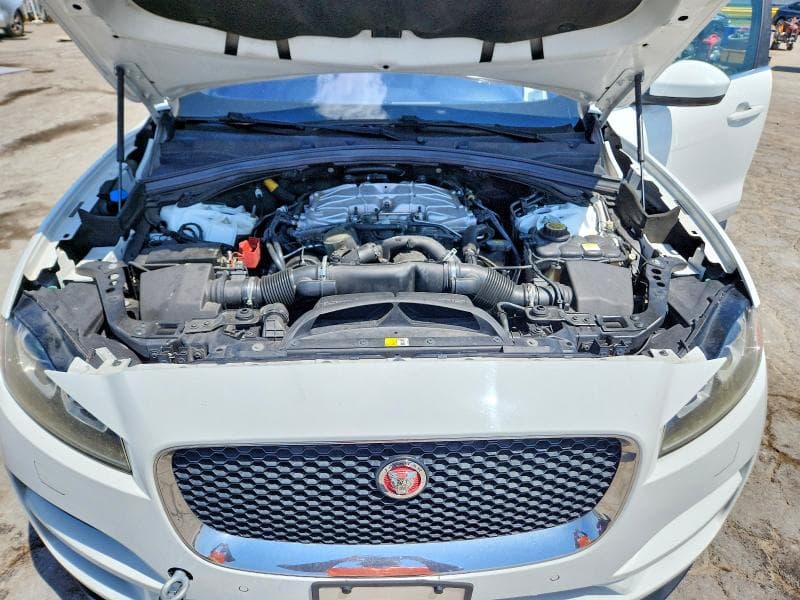 2017 JAGUAR F-PACE PRESTIGE 12