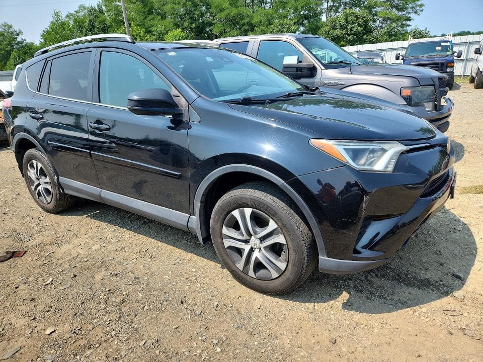 2017 TOYOTA RAV4 LE 4