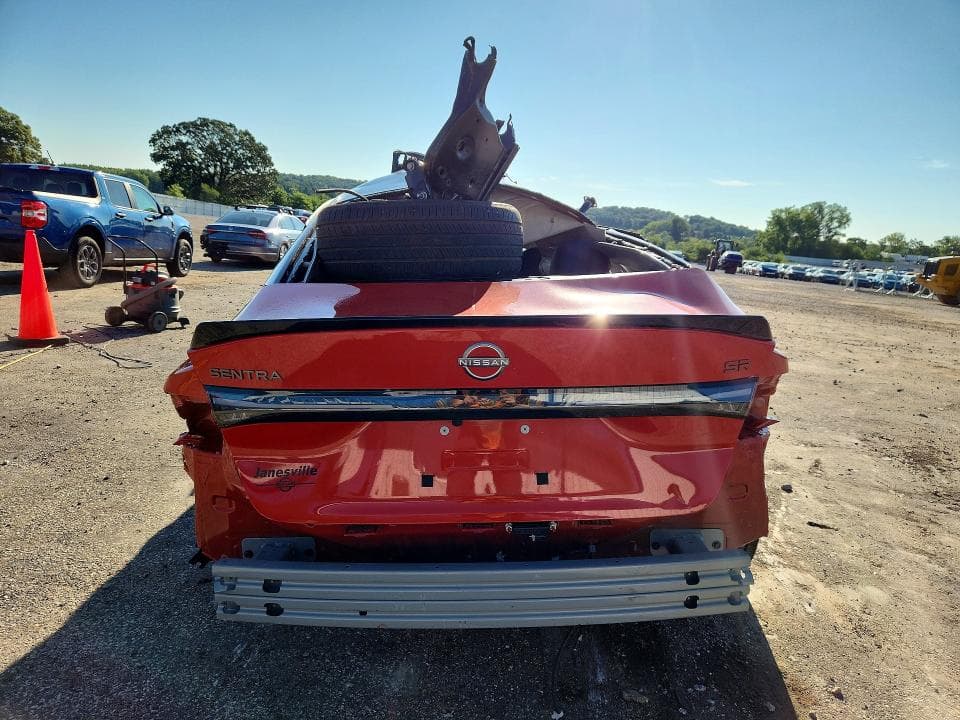 2026 NISSAN SENTRA SR 6