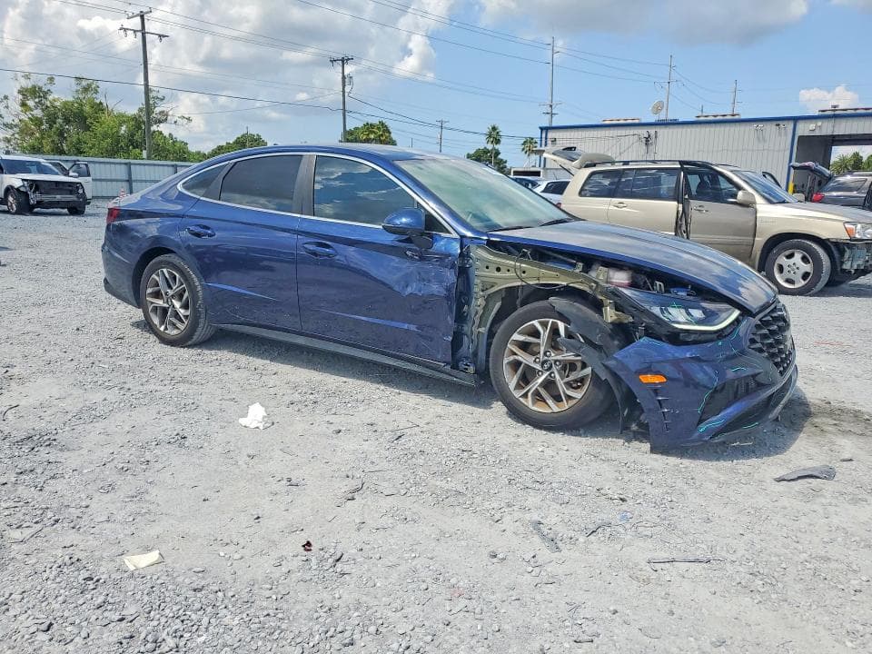 2021 HYUNDAI SONATA SEL 4