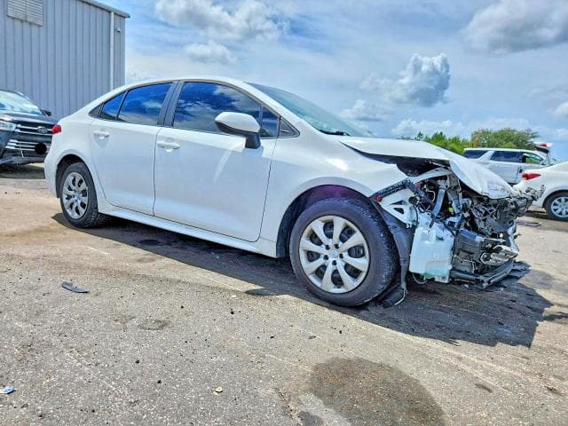 2022 TOYOTA COROLLA LE 4