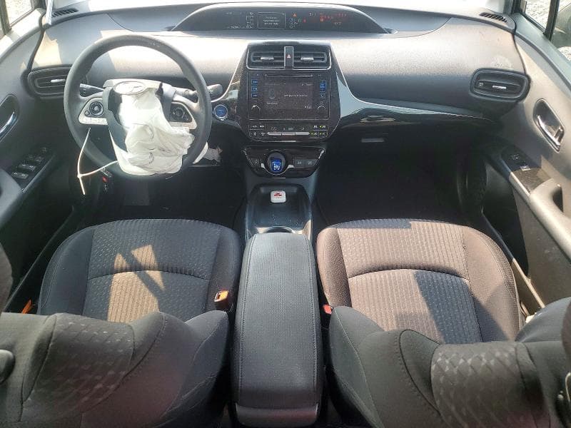 2017 TOYOTA PRIUS TWO 8