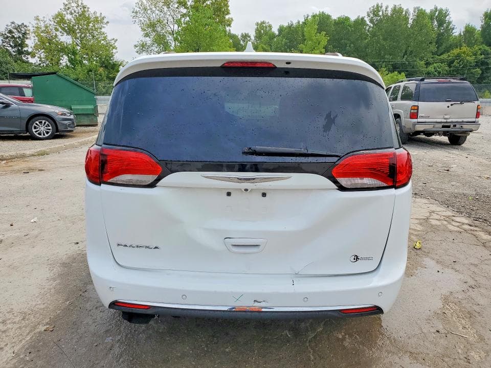 2017 CHRYSLER PACIFICA TOURING L PLUS 6