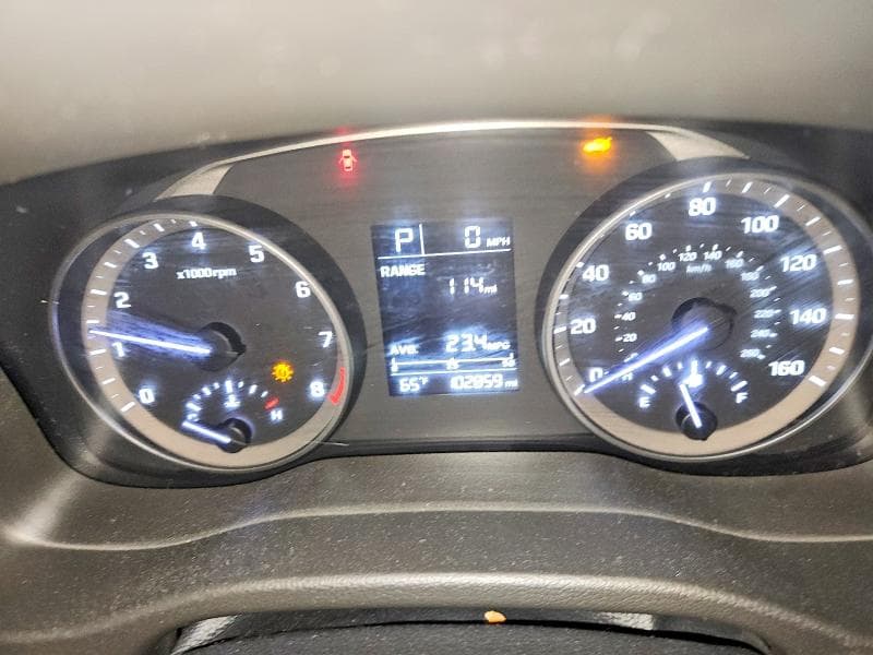 2017 HYUNDAI ELANTRA SE 9