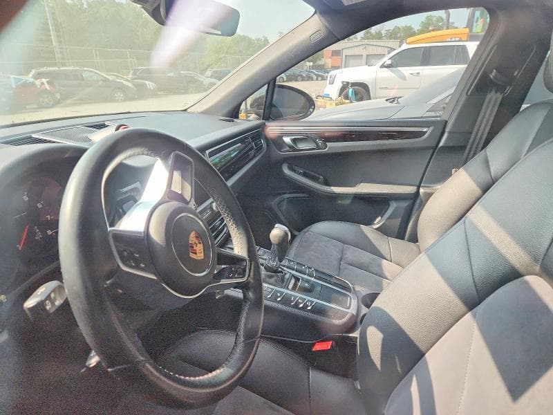 2020 PORSCHE MACAN 7