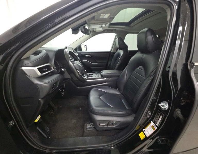 2023 TOYOTA HIGHLANDER XLE 5