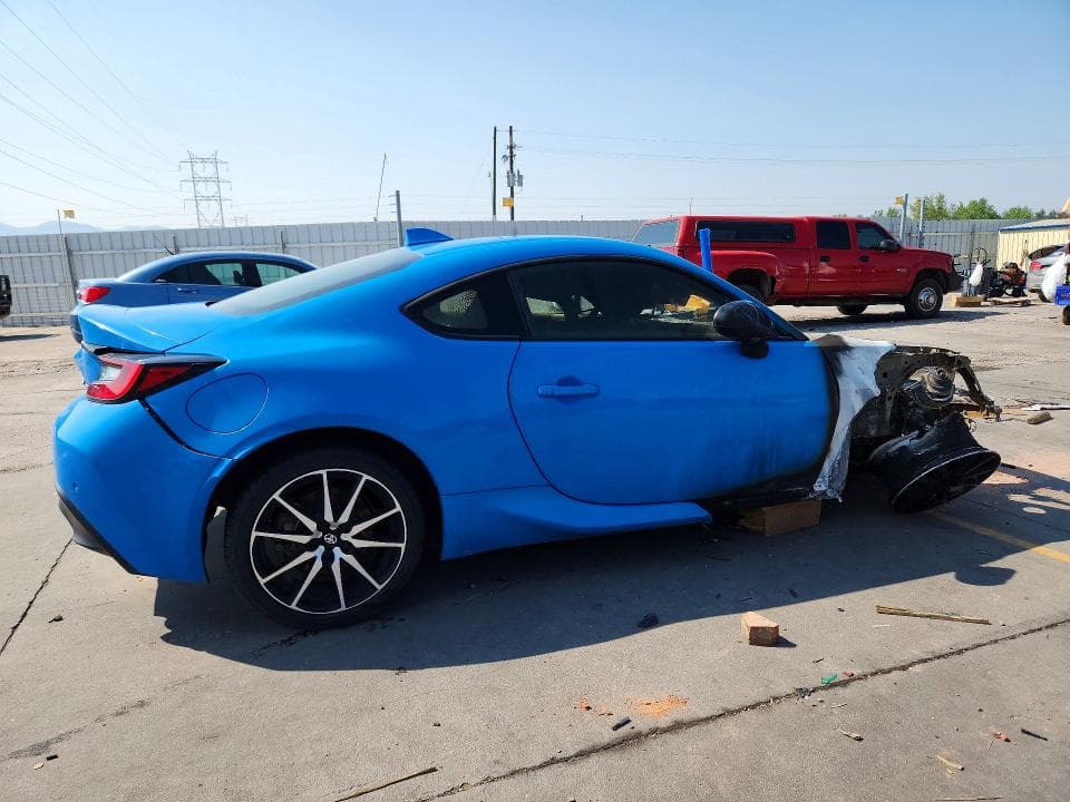 2022 TOYOTA GR86 BASE 3