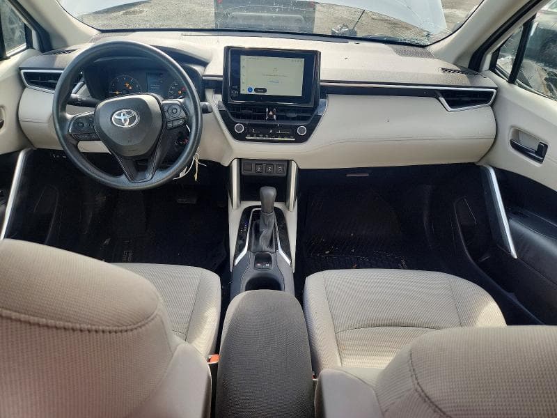 2023 TOYOTA COROLLA CROSS L 8
