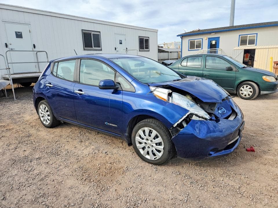 2017 NISSAN LEAF S 4