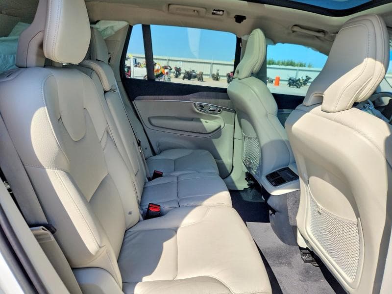 2023 VOLVO XC90 PLUS 11