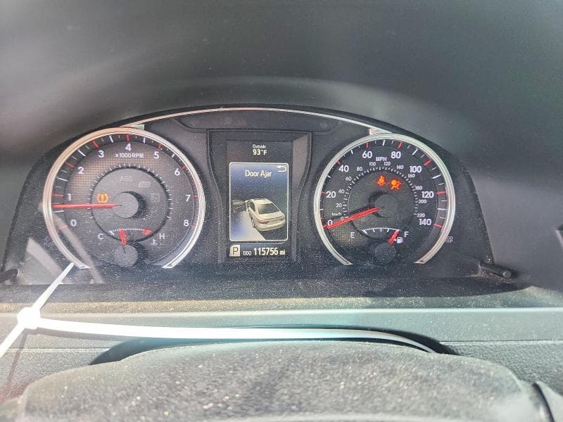 2017 TOYOTA CAMRY SE 9