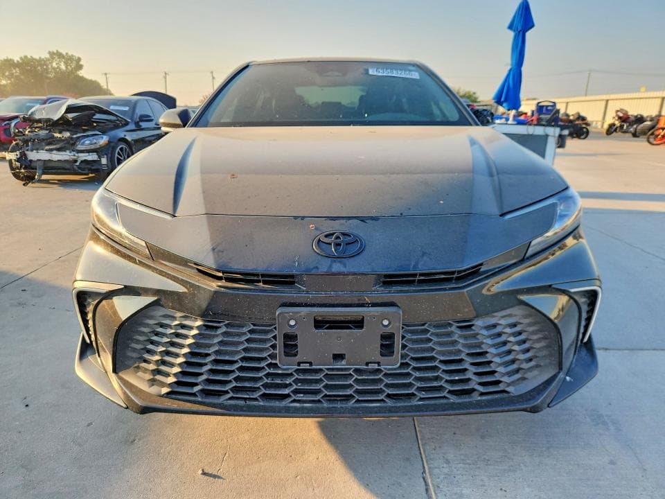 2026 TOYOTA CAMRY SE 5