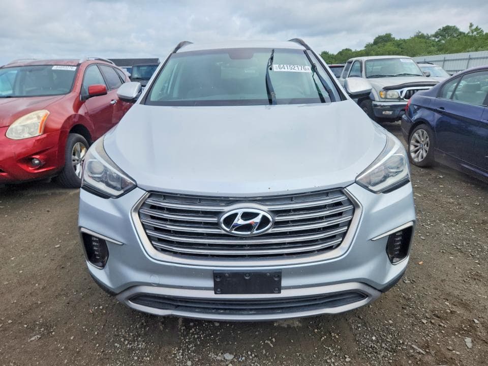 2017 HYUNDAI SANTA FE SE 5