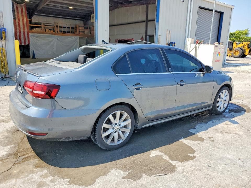 2017 VOLKSWAGEN JETTA SE 3
