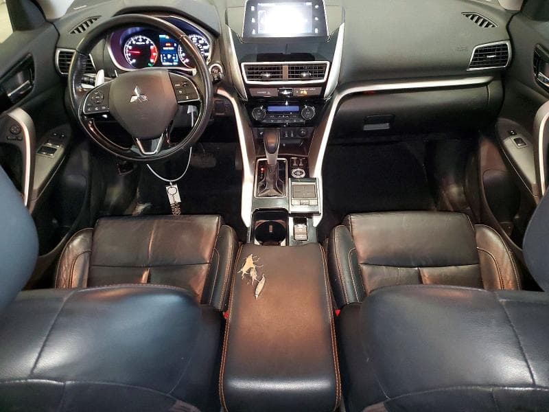 2019 MITSUBISHI ECLIPSE CROSS SE 8