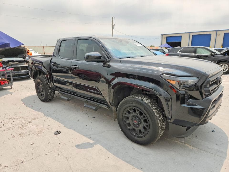 2025 TOYOTA TACOMA SR5 4