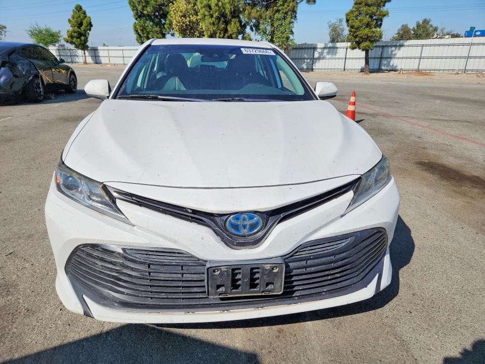 2020 TOYOTA CAMRY LE 5