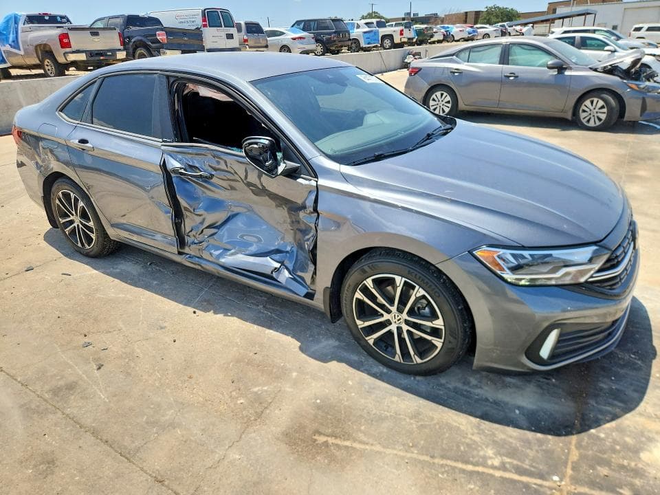 2024 VOLKSWAGEN JETTA SPORT 4