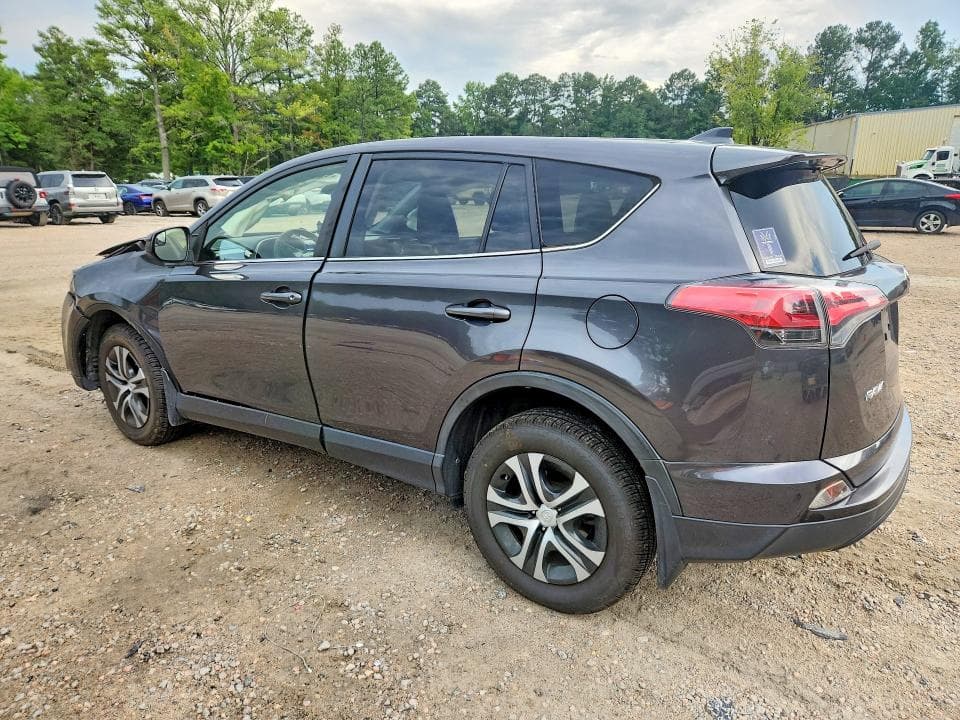 2018 TOYOTA RAV4 LE 2