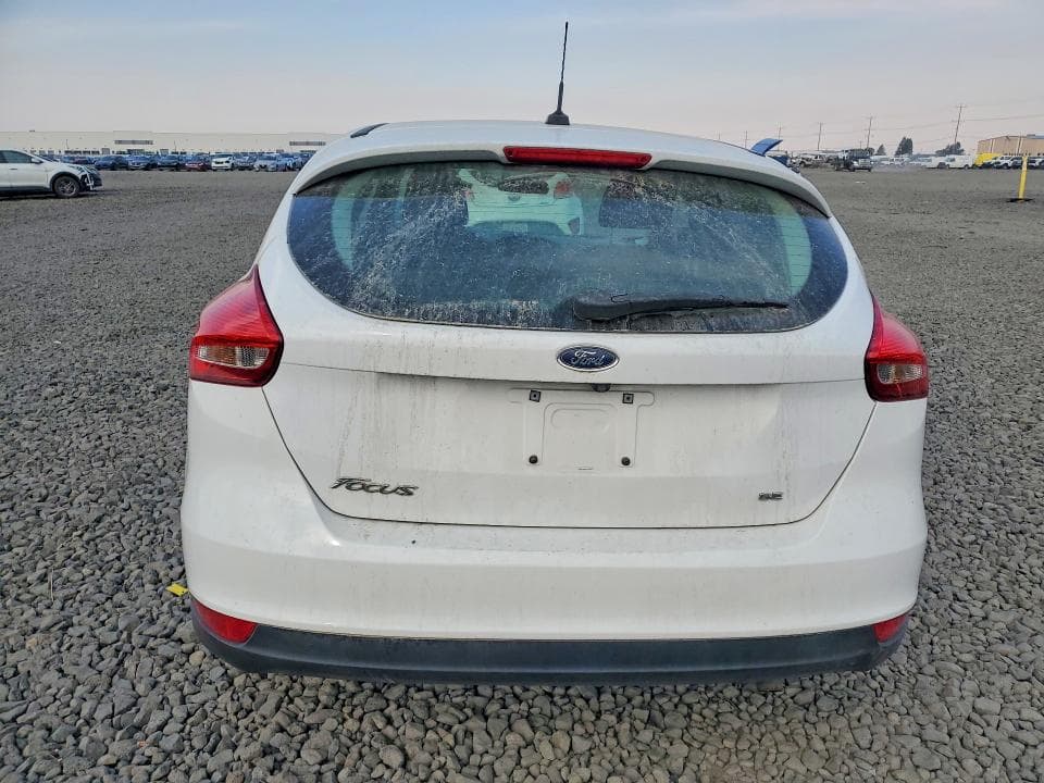 2017 FORD FOCUS SE 6