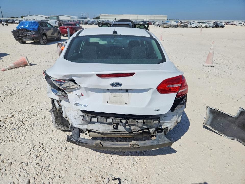 2018 FORD FOCUS SE 6