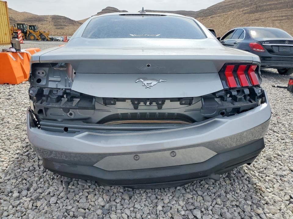 2026 FORD MUSTANG 6