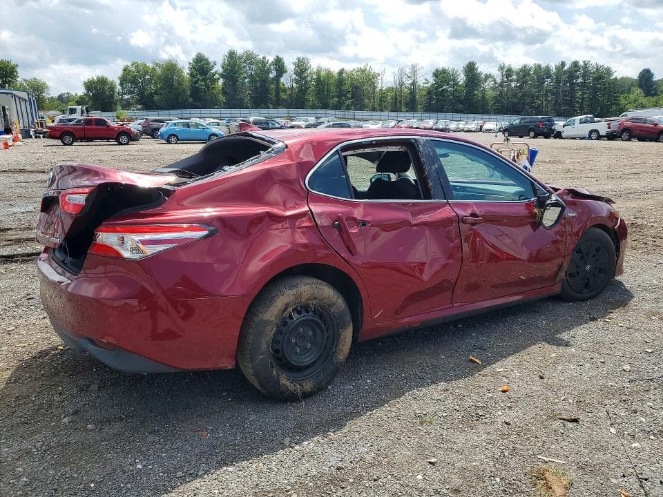 2020 TOYOTA CAMRY LE 3