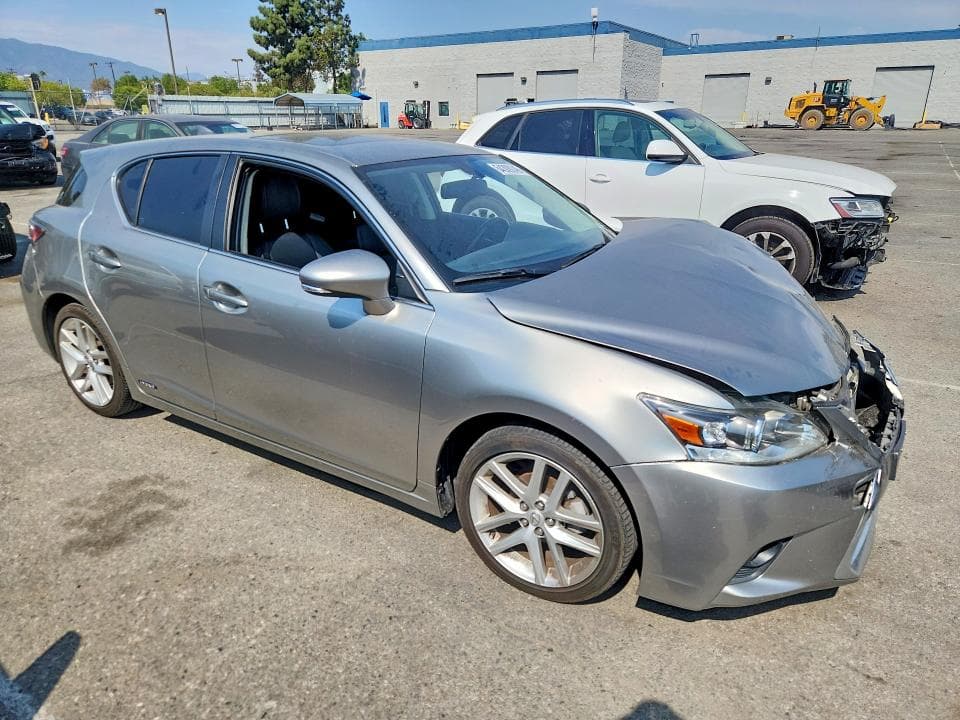 2017 LEXUS CT 200 4