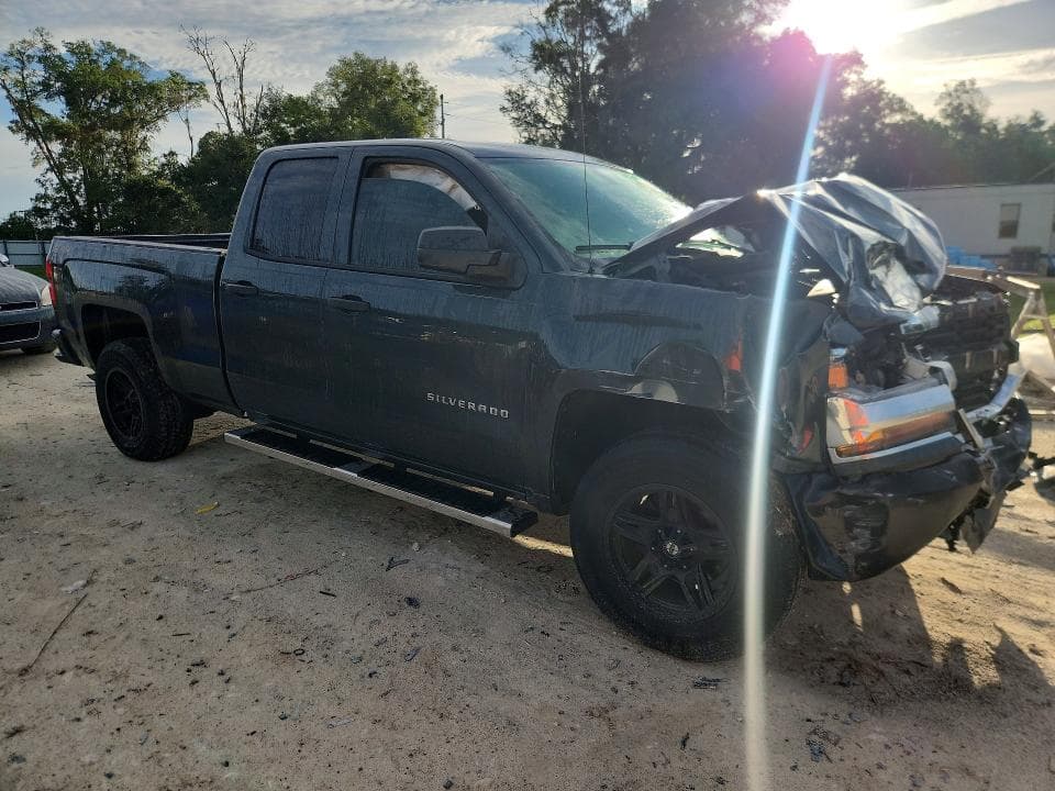 2017 CHEVROLET SILVERADO K1500 4