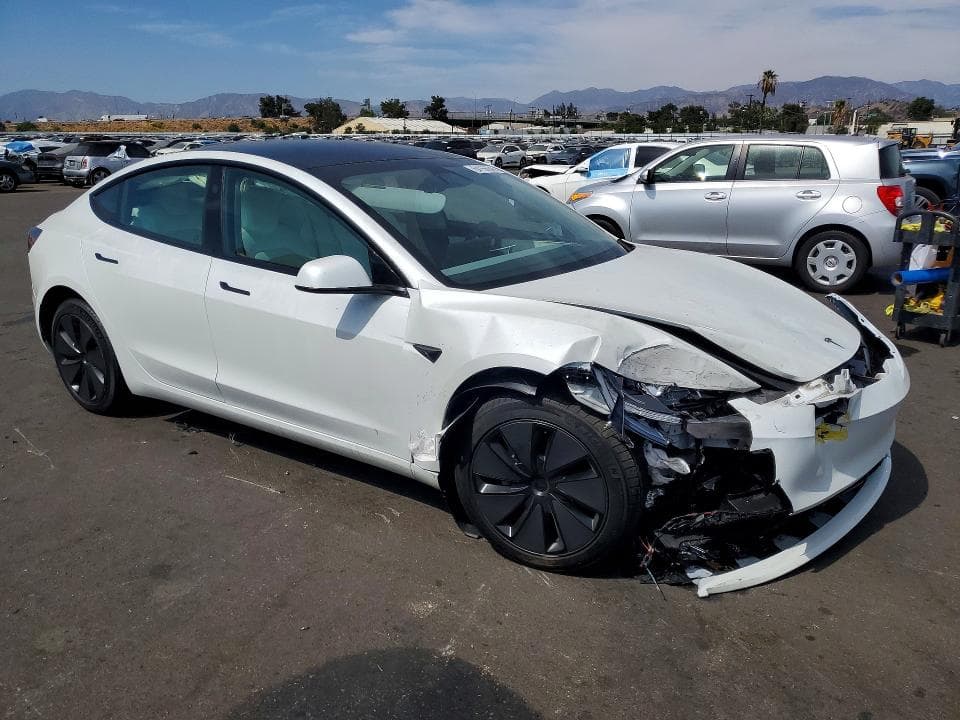 2026 TESLA MODEL 3 4