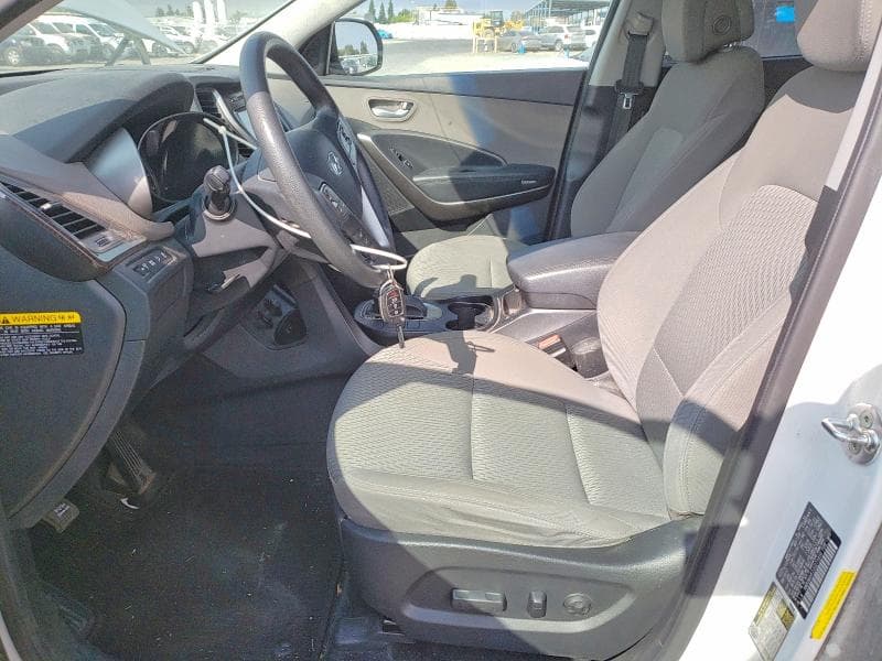 2018 HYUNDAI SANTA FE SE 7